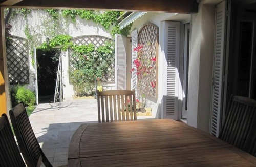 Hyeres City Centre Apartment | Comfortable apartment/villa on the ground floor of a 2-storey house