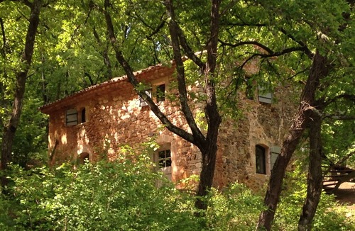 Roussillon House | Comfortable restored Cabanon ocrier with shared pool - 6 people