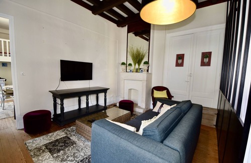 Pontaillac Apartment | COMPLETE ACCOMMODATION IN A PRIVATE RESIDENCE BY THE BEACH