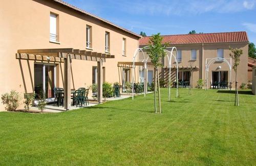 Bergerac Condo | Condo ∙ 1 bedroom ∙ 4 guests
