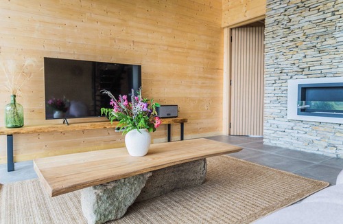 Sadroc House | Contemporary house with breathtaking views and spa. Up in paradise