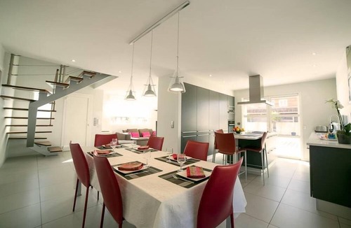 Capbreton House | Contemporary villa between the beaches and the city ranked 5 stars