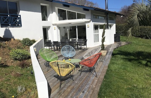 Bassussarry House | contemporary villa 240 m2 for 8 people