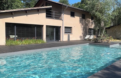 Cestas Villa | Contemporary villa SOUTH WEST, tranquility in the COUNTRYSIDE, near sea and town