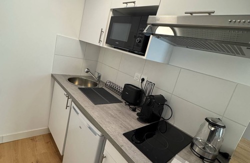 Poitiers Apartment | Cosy accommodation close to station/centre/Blossac