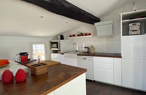 Libourne Condo | Cosy LOFT in the heart of the Bastide near St-Emilion