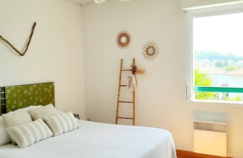Hendaye Apartment | Cosy mountain view apartment, 2 bedrooms, terrace and parking box