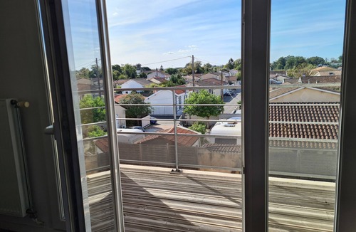 Villenave-d'Ornon Apartment | Cosy upmarket apartment