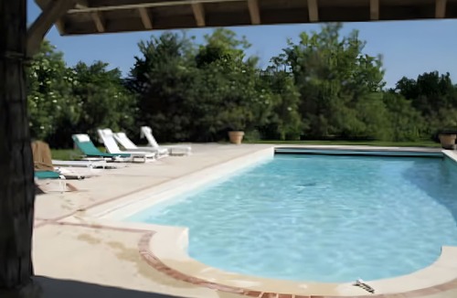 Velines Apartment | Cottage Rembrandt – Sleeps 5