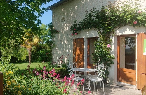 Salles-Lavalette Cottage | Cottage 3 bdr. with garden, fireplace, pets allowed, WIFI, parking, near activities & castles
