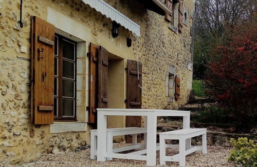 Salon House | Cottage 4/6 p, heated pool, infrared sauna, large private garden