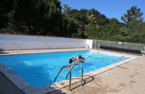 Montpellier de Medillan House | Cottage of 6 persons with pool