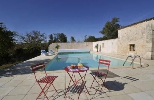 Montpellier de Medillan House | Cottage with pool in Charente Maritime 15 minutes from the beaches