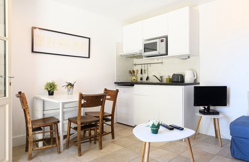 Nord Cottage | Cottage in Grounds of Bastide with pool and tennis walking distance from Aix