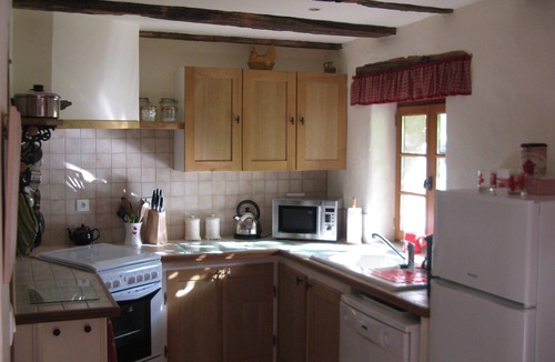Meuzac Cottage | Cottage in hamlet of Chabrenas with use of swimming poolnOpen April to October
