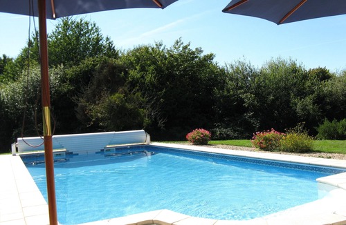 Meuzac Cottage | Cottage in hamlet of Chabrenas with use of swimming poolnOpen April to October