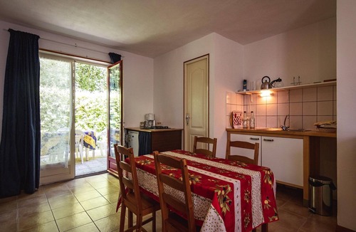Vezac Cottage | Cottage in Vézac near Forest and Lake