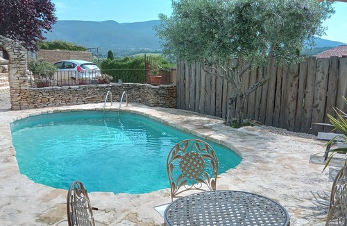 Villars House | Cottage in village property in the Luberon
