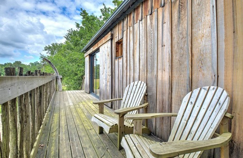 Saint-Remy House | Cottage 'La Cabane De Gardelac' with Private Terrace, Private Garden and Balcony