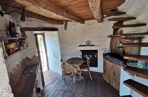 Haute-Saintonge Cottage | Cottage "Le Moulin De La Garenne" with Private Garden