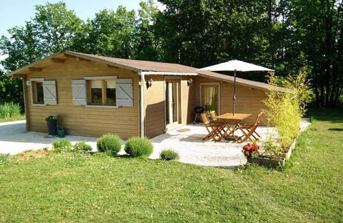 Grolejac Ski Chalet | Cottage, pool and well-being in a charming forest domain of Medieval Perigord