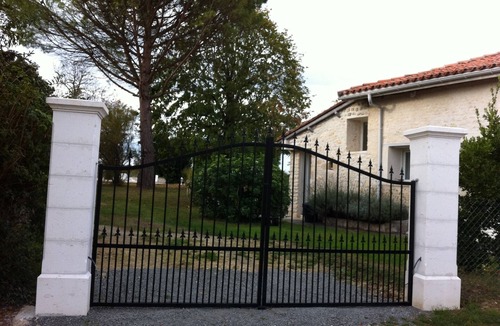 Bessac Cottage | Cottage with private pool for holidays in charente 16000