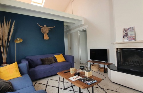 Guiche House | COUNTRY-BASQUE: House for 6 with 3 bathrooms and private services