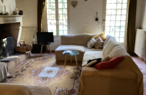 Eygurande-et-Gardedeuil Villa | Country House 'The Sanctuary' with Private Pool, Private Garden and Wi-Fi