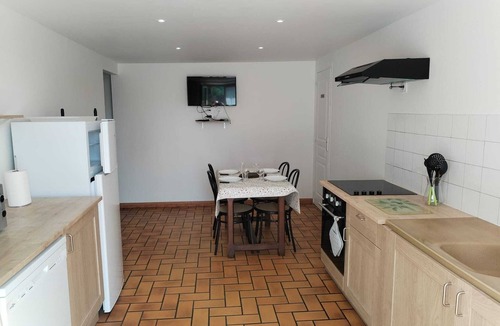Calviac-en-Perigord House | Country gîte with Fénelon view, near Sarlat