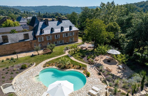 Anoye Villa | Country House 'Des Salettes' with Private Pool, Private Terrace and Wi-Fi