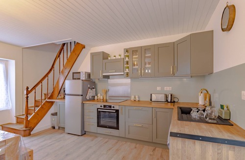 Savignac-Ledrier House | Country house in the heart of the Périgord Vert. Enjoy the peace and quiet of the garden