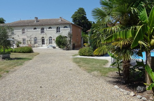Mirambeau House | Country house with private heated pool for large families