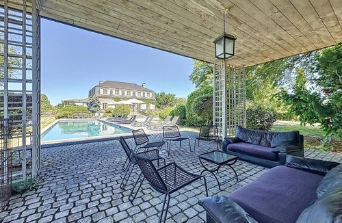 Bournos House | Country manor with swimming pool! Close to the sea and mountains
