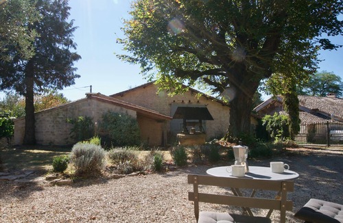 Clussais-la-Pommeraie Cottage | Country property with swimming pool