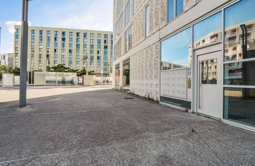 Begles Apartment | Cozy 1-bedroom with terrace - Bègles – Welkeys