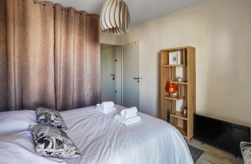 Begles Apartment | Cozy 1-bedroom with terrace - Bègles Welkeys