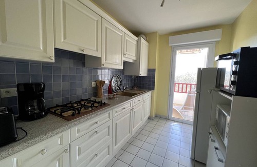 Cambo-les-Bains Apartment | Cozy 1BR Apartment with Terrace, Parking & WiFi in Cambo-les-Bains