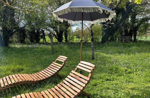 Voissay Villa | Cozy Escape in the Country - We're Pet-Friendly!