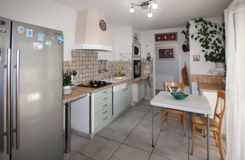 Bedarrides House | Cozy home in Bedarrides