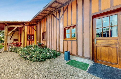 Les Fosses House | Cozy home in LES FOSSES with kitchen