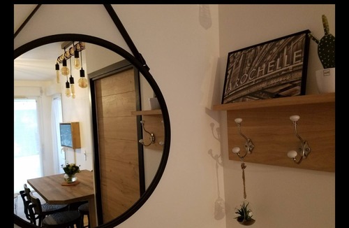 La Rochelle City Centre Apartment | Cozy T2 downtown - old harbor with terrace