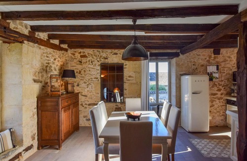 Saint-Medard-d'Excideuil Cottage | Cultural Treasure in Dordogne with furries