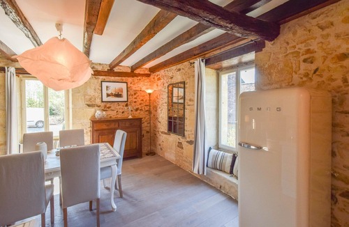Saint-Medard-d'Excideuil Cottage | Cultural Treasure in Dordogne with furries