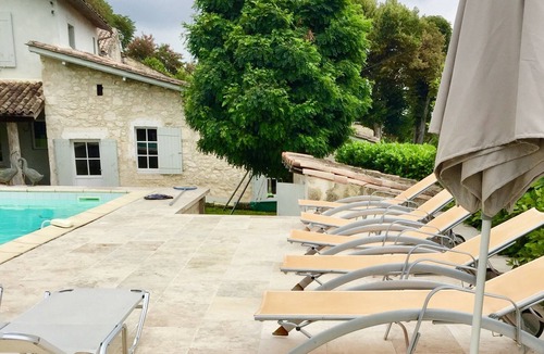 Juillac Villa | Delightful Villa in Juillac with private pool and garden. Nr St Emilion