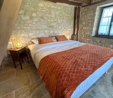 Azerat Bed & Breakfast | Demeure du Vallon - Chambres d'Hôtes de Charme