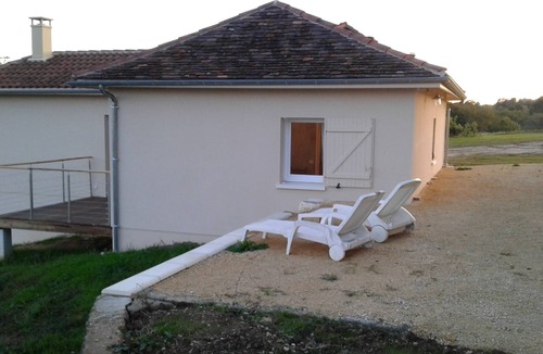 Maurens House | Detached house with access to private fishing pond