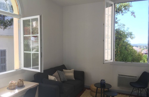 Hyeres City Centre Cabin | Detached house 10 minutes' walk from the center of Hyères
