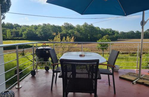 Duhort-Bachen Apartment | Deux-pièces en campagne avec terrasse