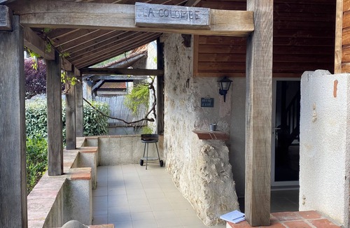 Sainte-Colombe-de-Villeneuve Cottage | Domaine de Villot-la Colombe Gîte au Calme à la Campagne Ideal Pour Famille