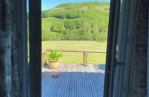 Sainte-Colombe-de-Villeneuve Cottage | Domaine de Villot-le Pigeonnier Gîte Avec Jacuzzi à la Campagne Ideal Famille